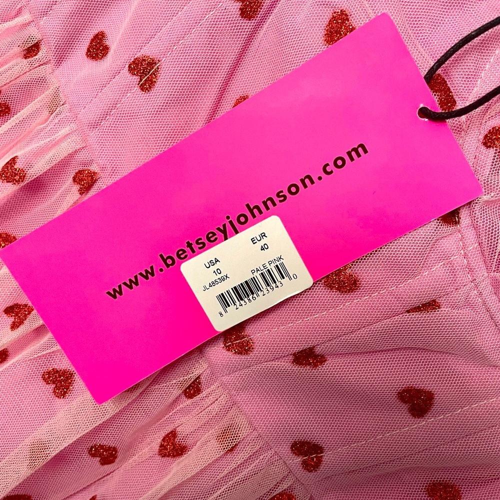 BNWT Valentine🩷 Love Heart 🩷Dress. The Viral Tik Tok dress 🩷 - Picture 3 of 3